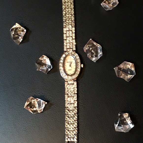 Ladies Watch - Picture 2 of 10